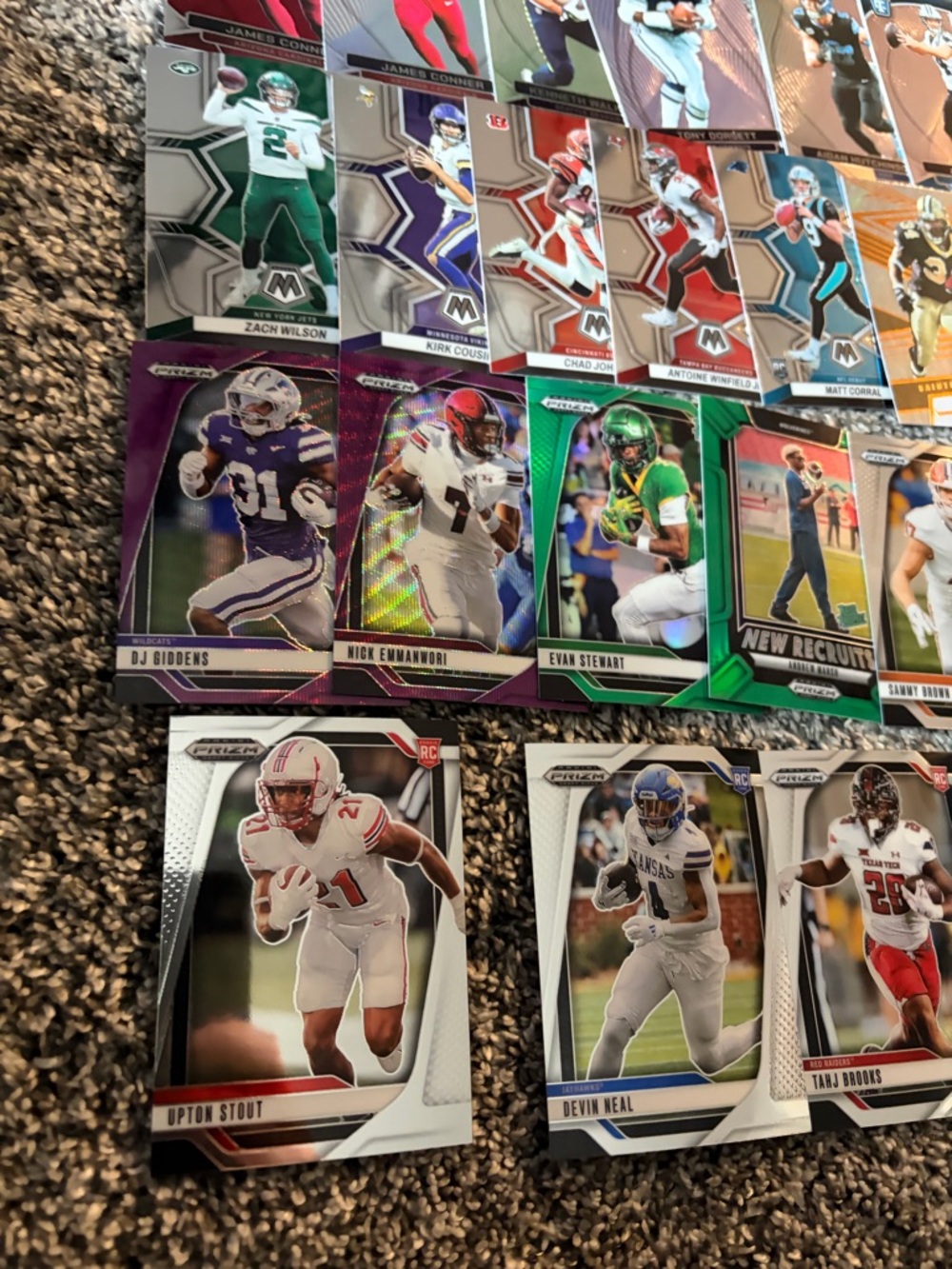 Lot of 84 mixed years Panini 2022-2025 football cards - Picture 2 of 12